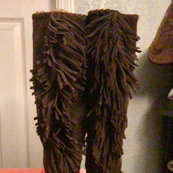 REBA - Picture 3 of 5